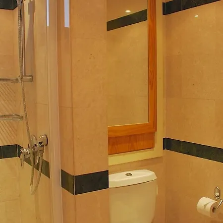 Apartament 3 Bedroom Ouranos With Private Garden, Aphrodite Hills *