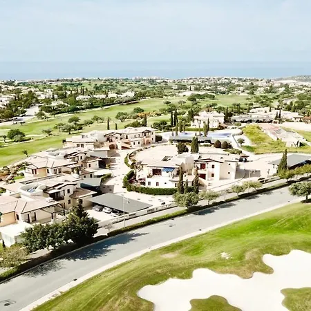 3 Bedroom Ouranos With Private Garden, Aphrodite Hills Апартаменты *